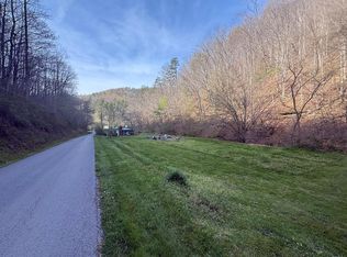 1083 Left Fork Toler Crk, Harold, KY 41635