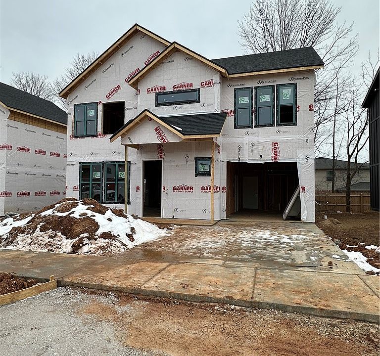 1st image of 2616 W Berkley Ave