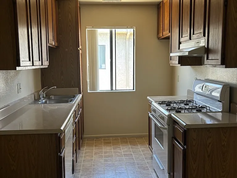 434 E Elmwood Ave #209 — Photo 13