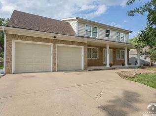 4412 Wimbledon Dr, Lawrence, KS 66047