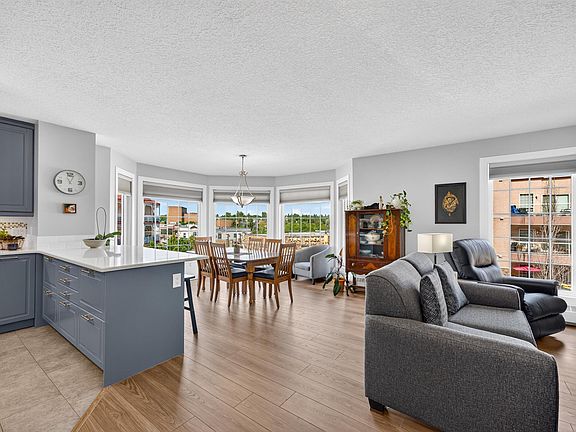 2nd image of 3 Perron St #405