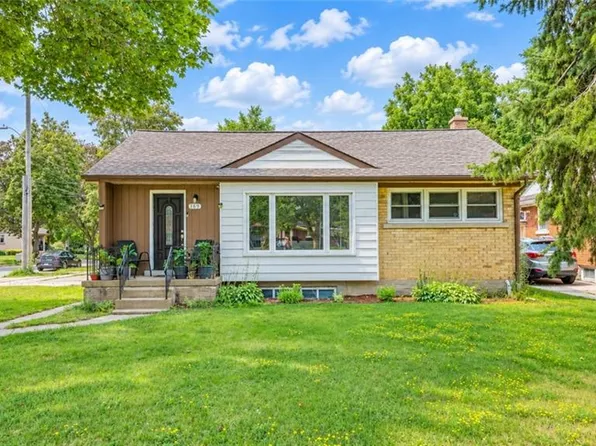 169 Bruce St, Kitchener, ON N2B 1Z2