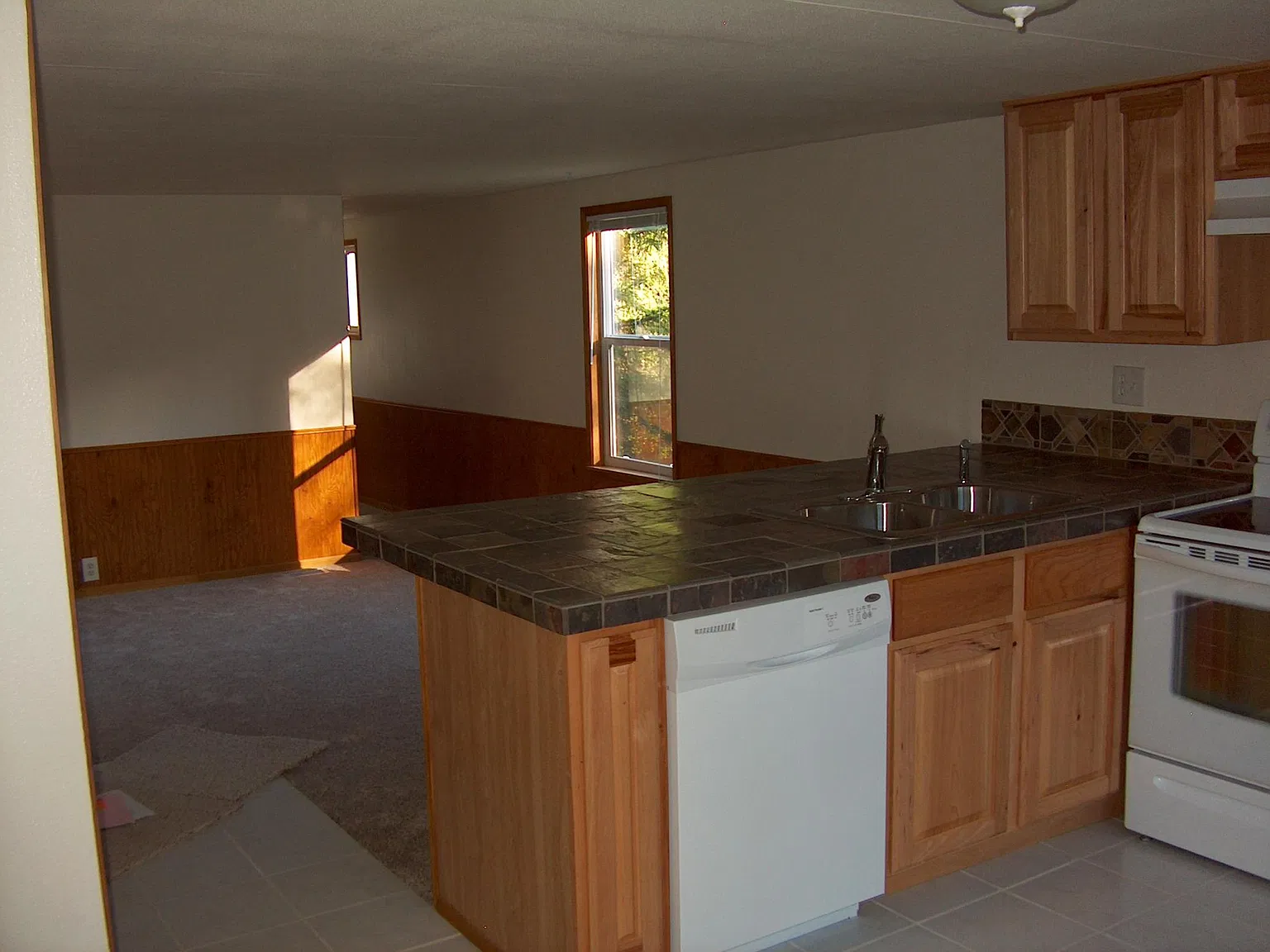 3 bed, 924 sqft, $1,485 — Photo 4