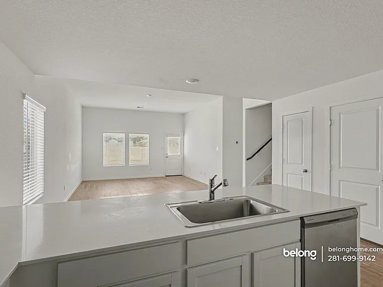 21523 Casavatore Dr — Photo 7
