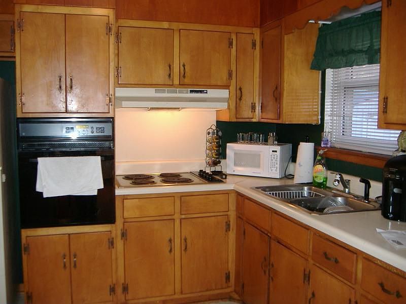 2nd image of 1008 Estates Rd SE