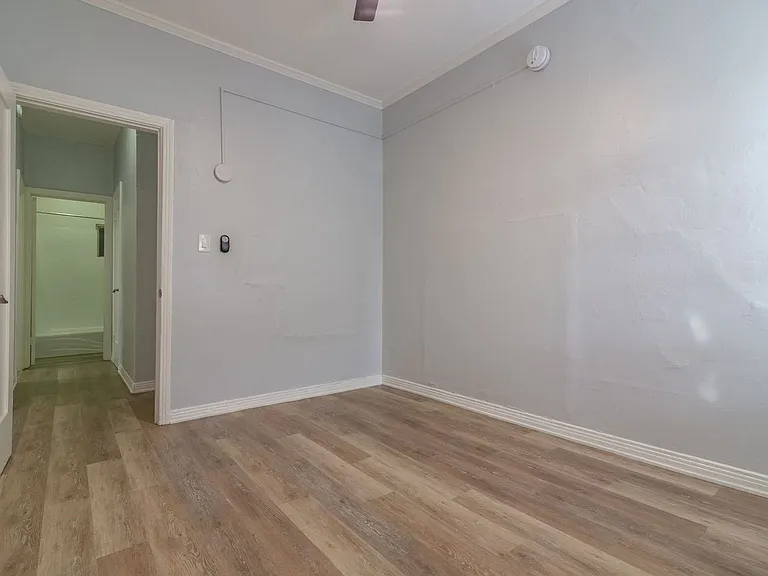 130 N Westmoreland Ave — Photo 17