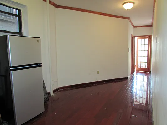 Rented by Majesty Management | media 51