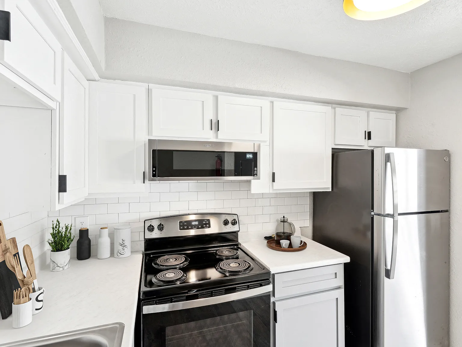 Westminster Club Apartments — Photo 2