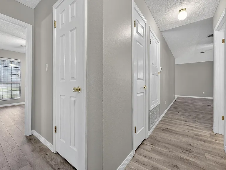 3 Neptune Dr — Photo 24