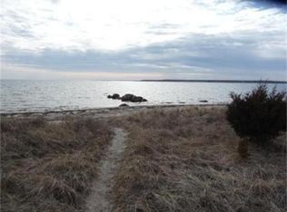 1 Beach St, Mattapoisett, MA 02739