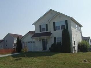833 Oak Lee Dr, Ranson, WV 25438