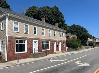 58 Main St, Hope, RI 02831