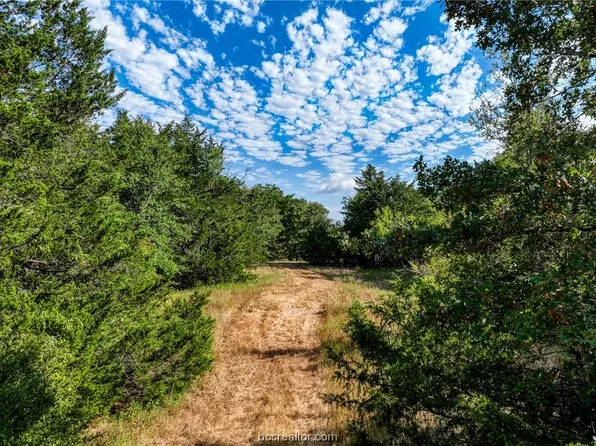 12608 Shiloh Church Rd, Franklin, TX 77856