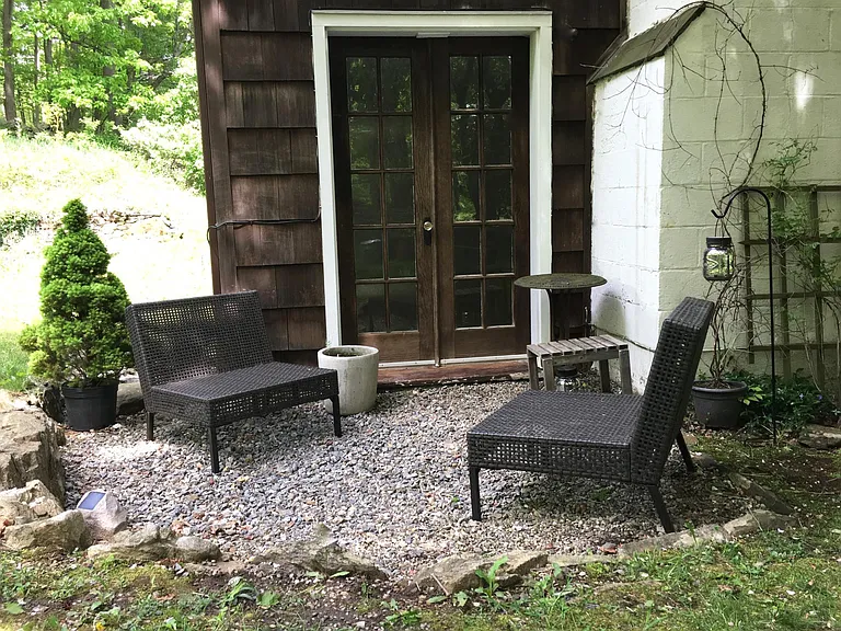Sitting area outside the French doors to LR