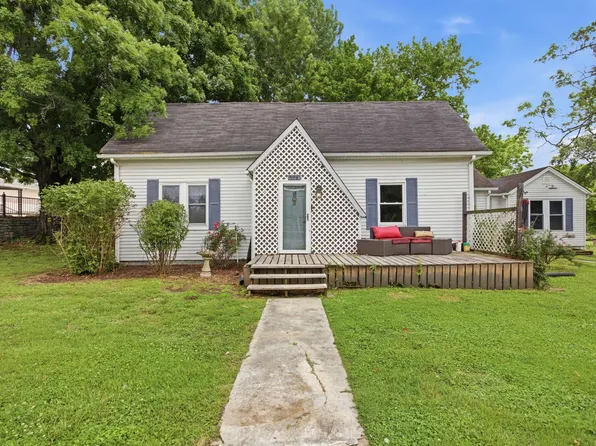 306 N Main St, Cornersville, TN 37047