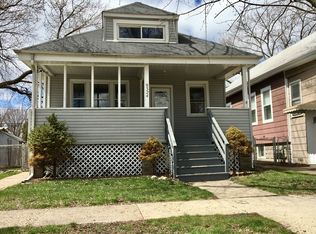 9324 S 54th Ct, Oak Lawn, IL 60453
