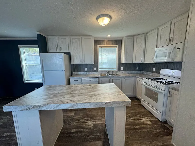 Delaware Acres — Photo 16