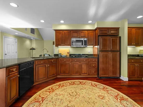 80 Humphreys Ln Unit 80, Duxbury, MA 02332