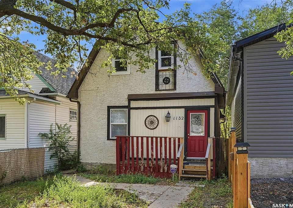 1st image of 1132 Princess STREET