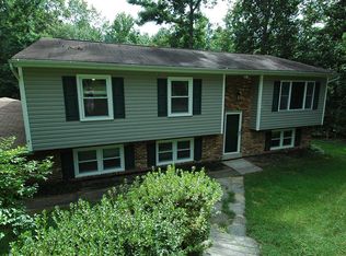 7 Edgewood Cir, Fredericksburg, VA 22405