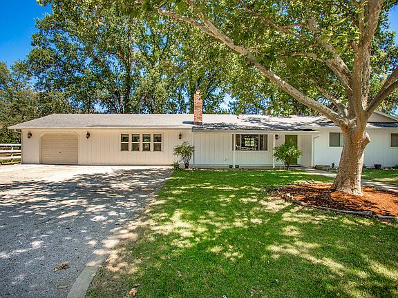 3rd image of 10455 Oriole Ln