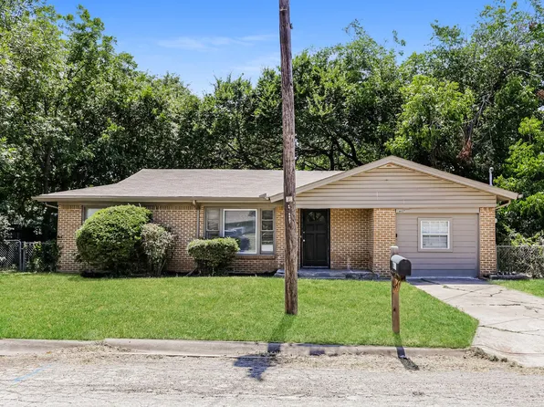 607 Dixon St, Cleburne, TX 76033