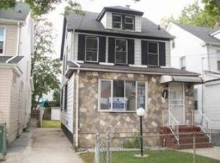 11326 209th St, Queens Village, NY 11429