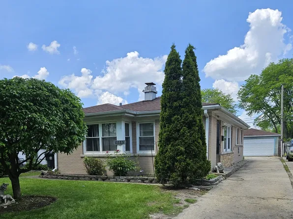 2223 Foster St, Evanston, IL 60201