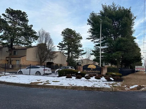 1801 Egg Harbor Rd APT 105, Lindenwold, NJ 08021