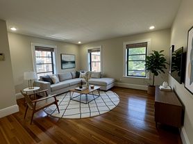 12 Dean Rd
