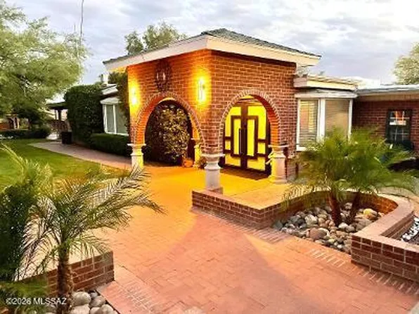 5865 N Escondido Ln, Tucson, AZ 85704