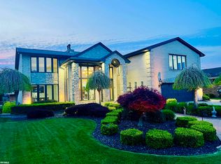 49565 Keycove St, Chesterfield, MI 48047
