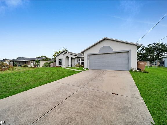 2nd image of 1502 SE 2nd Pl