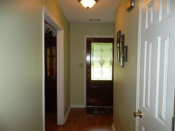 2nd image of 118 Bowen Dr