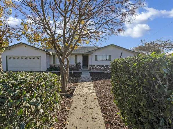 1781 Sunnyslope Ln, Hollister, CA 95023