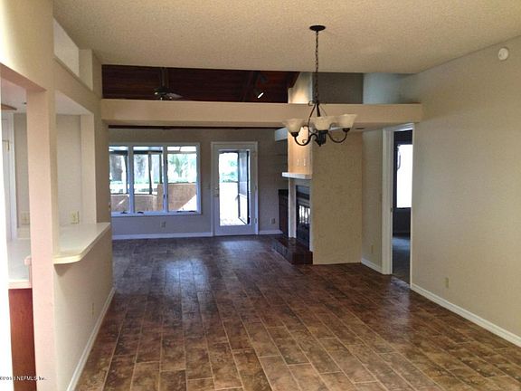 5th image of 2119 Winterbourne St W #23
