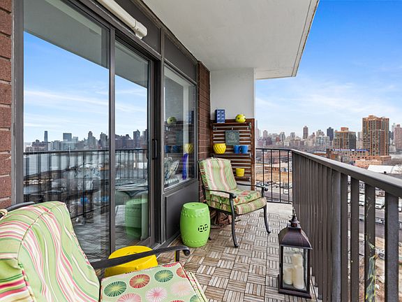 5th image of 2540 Shore Blvd APT 10K