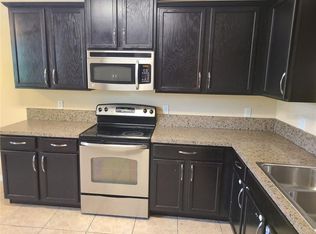 4854 Waters Gate Dr, Tavares, FL 32778