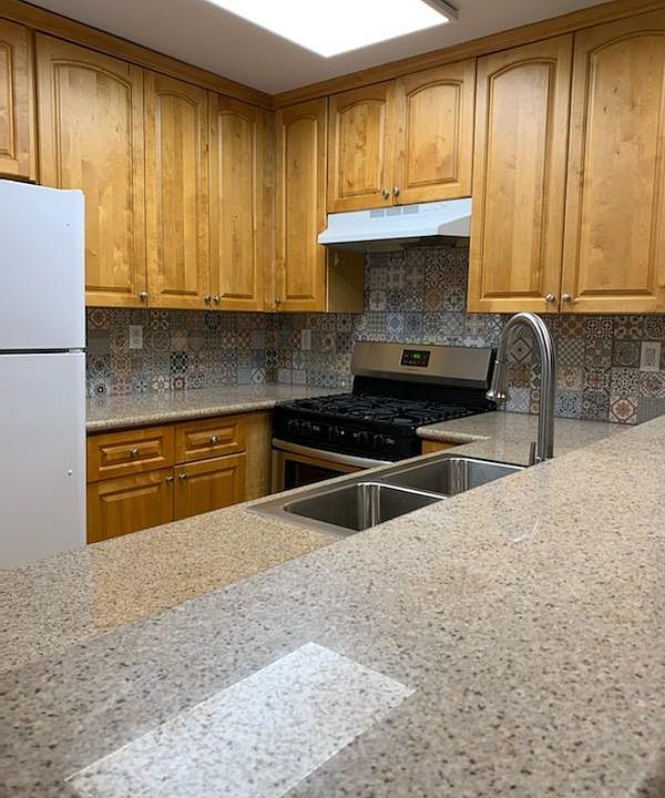 1st image of 18350 Hatteras St APT 224