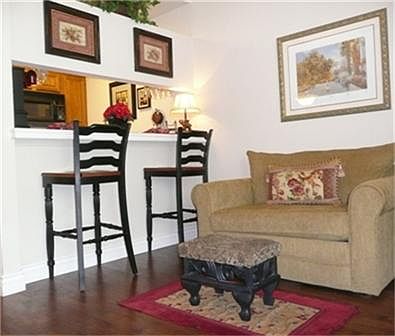 2nd image of 6220 Bentwood Trl APT 1403