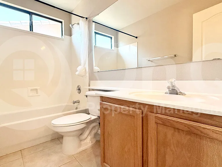 7208 S 30th St — Photo 18
