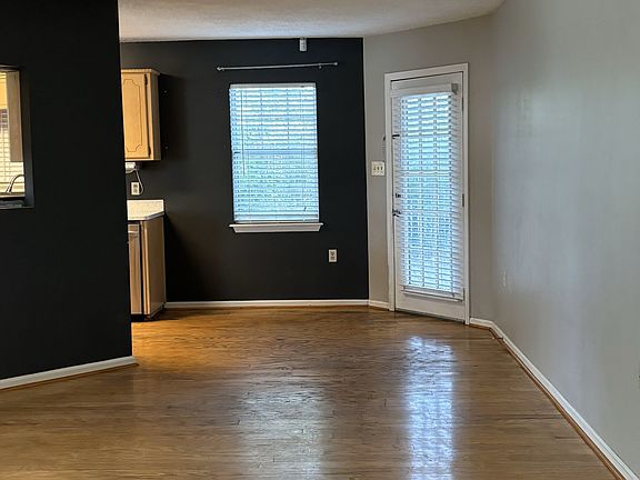 4th image of 1532 Myrtle St