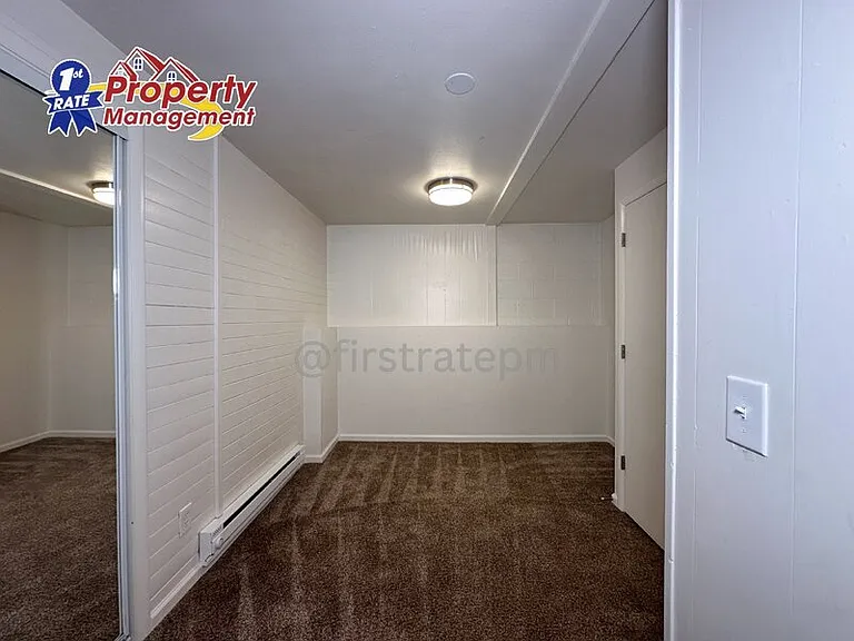 3108 1/2 N 28th St — Photo 14