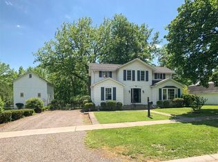 15 Hibbard Ave, Clifton Springs, NY 14432