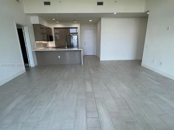 2000 Metropica Way, Fort Lauderdale, FL