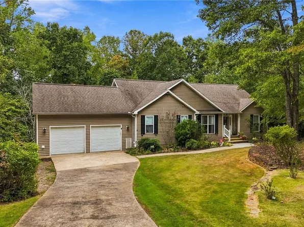 226 Arrow Wood Dr, Waleska, GA 30183