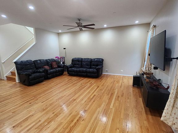 5th image of 804 Linden Cir