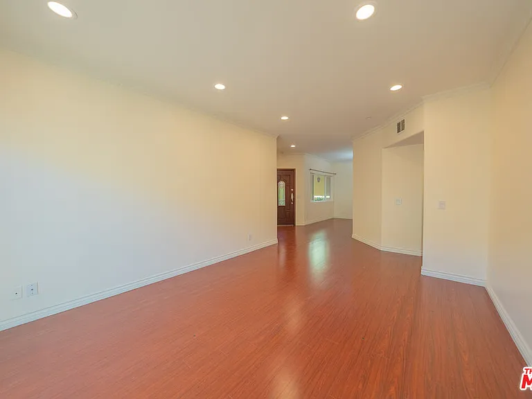 626 E Orange Grove Ave #105 — Photo 23