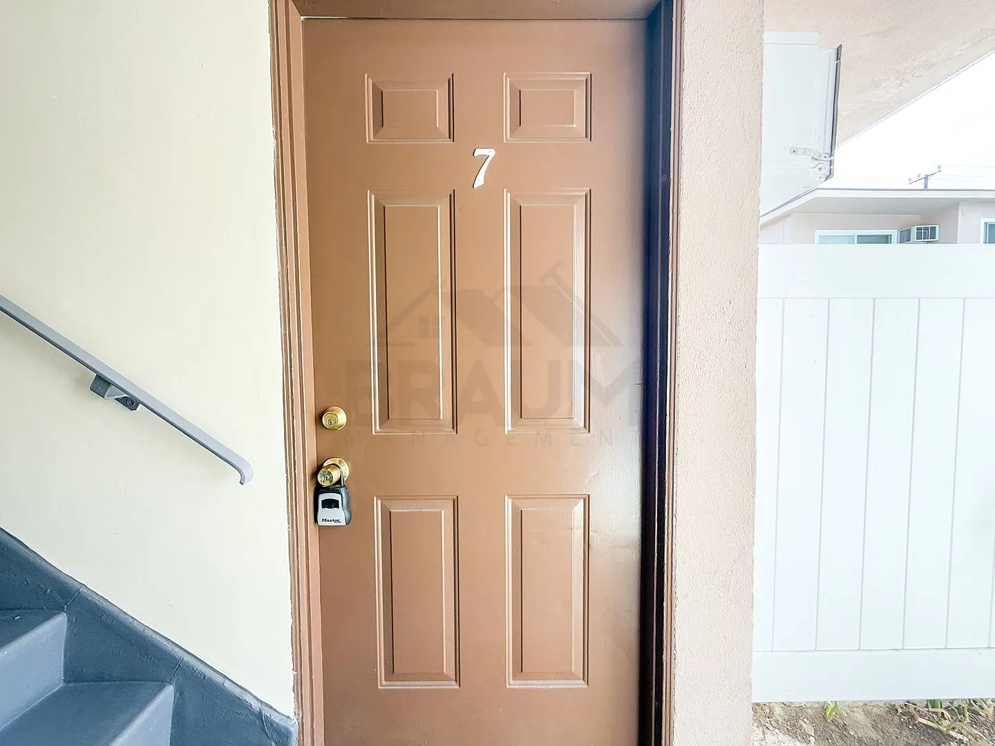SEPULVEDA — Photo 2