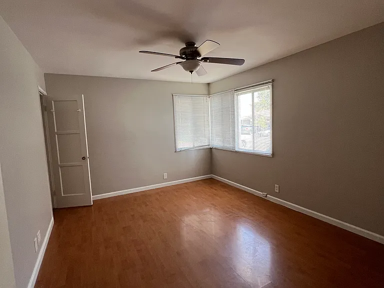 6023 Oliva Ave — Photo 6